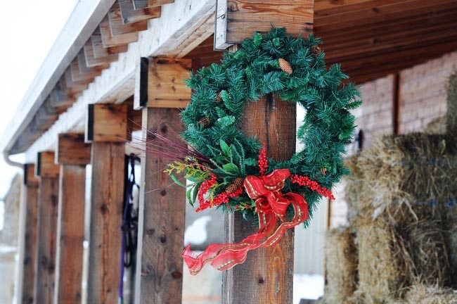wreath-in-barn Christmas, wreath, barn